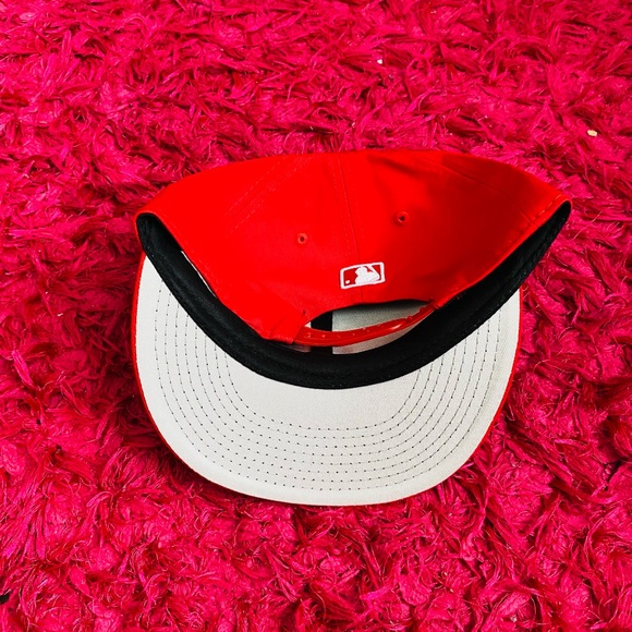 Hat - Picture 2 of 2